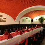 Rytířská vinárna - slavnostní tabule, večeře, svatba, promoce, catering, chotěboř1.jpg
